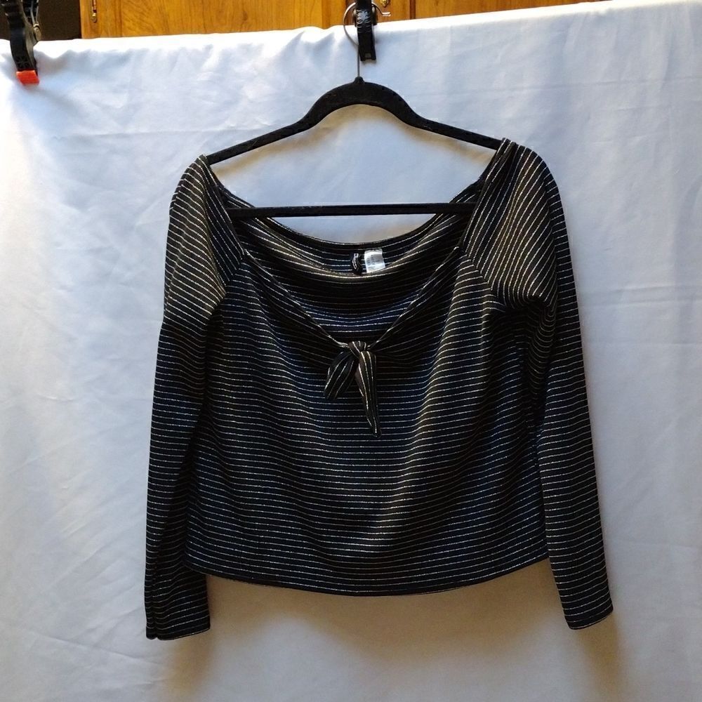 Divided off the shoulder top